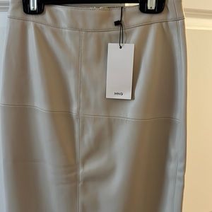 Knee length cream faux leather pencil skirt